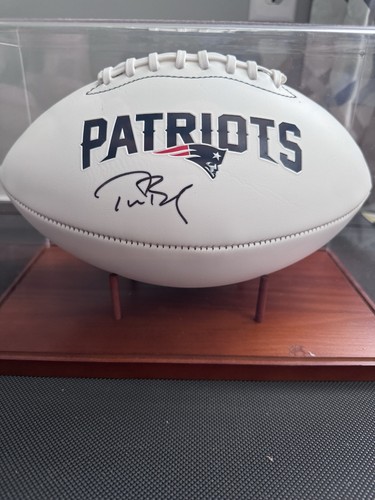 Tom brady autographed - brady,